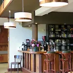 酒店 安茹高尔夫乡村俱乐部酒店 *