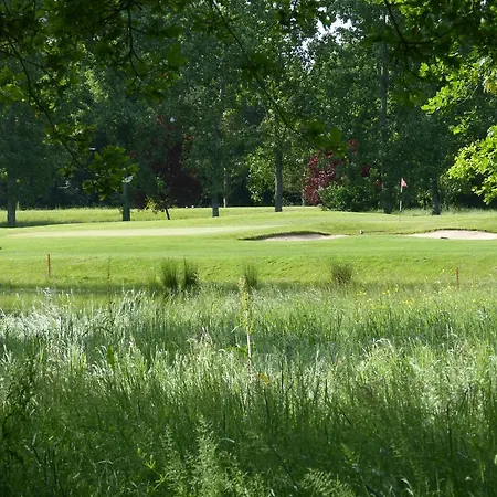 Anjou Golf And Country Club Hotel