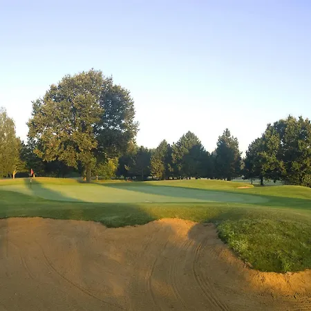 Hotel Anjou Golf And Country Club *